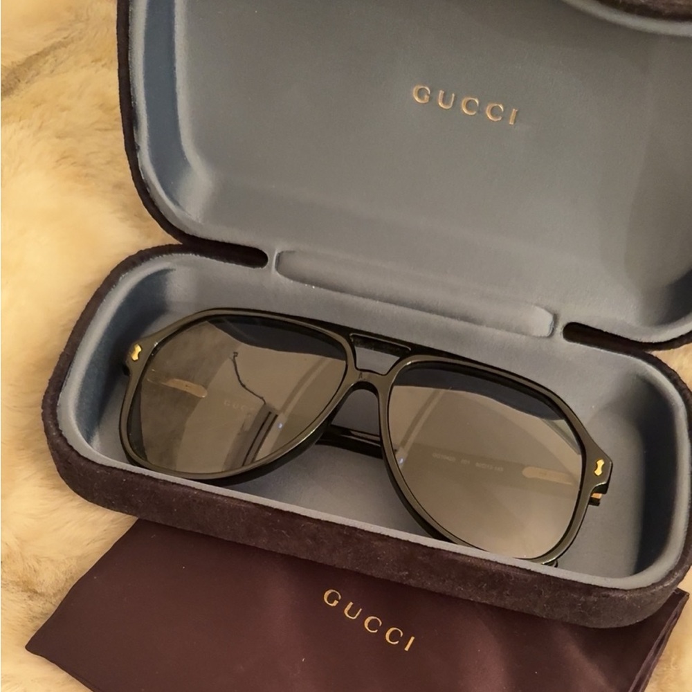 Gucci Black Aviator Sunglasses